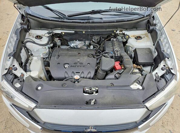 JA4AP4AW3GZ041653 2016 MITSUBISHI OUTLANDER White Vista del compartimento del motor
