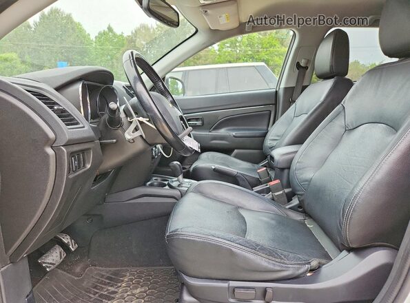 JA4AP4AW3GZ041653 2016 MITSUBISHI OUTLANDER White Vista interior delantera