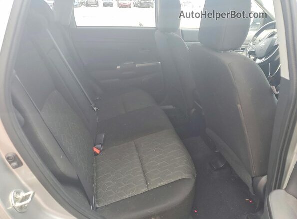 JA4AR3AU0LU030281 2020 MITSUBISHI OUTLANDER Серебряный Вид задней части салона