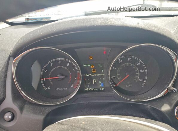 JA4AR3AU0LU030281 2020 MITSUBISHI OUTLANDER Серебряный Вид щитка приборов