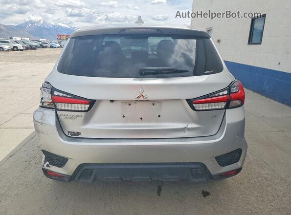 JA4AR3AU0LU030281 2020 MITSUBISHI OUTLANDER Серебряный Вид сзади