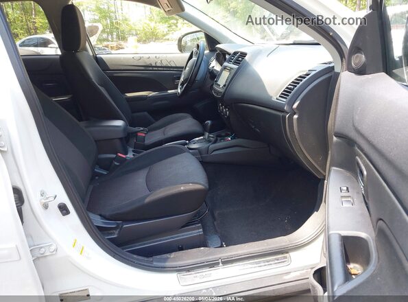 JA4AR3AW2GZ055242 2016 MITSUBISHI OUTLANDER SPORT Белый Вид салона спереди