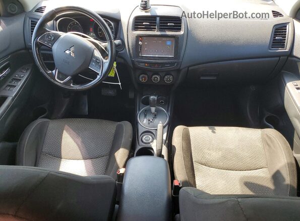 JA4AR3AW4GZ041973 2016 MITSUBISHI OUTLANDER Серебряный Вид панели приборов