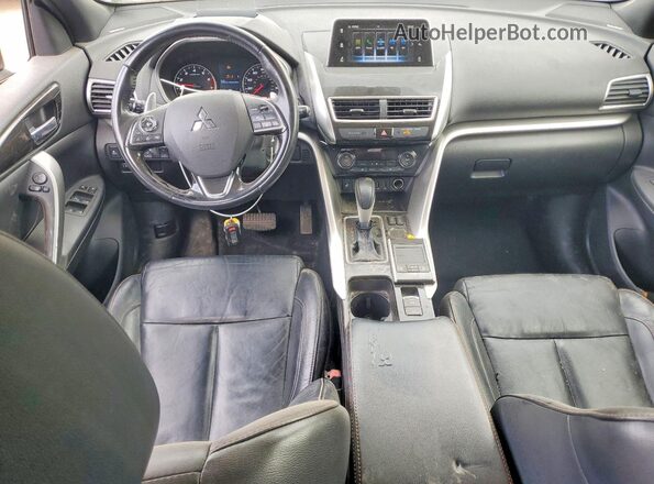 JA4AS5AA6LZ001604 2020 MITSUBISHI ECLIPSE Черный Вид панели приборов