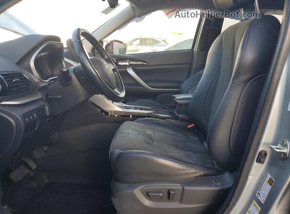 JA4ASWAA4NZ062085 2022 MITSUBISHI ECLIPSE Silver Widok wnętrza z przodu