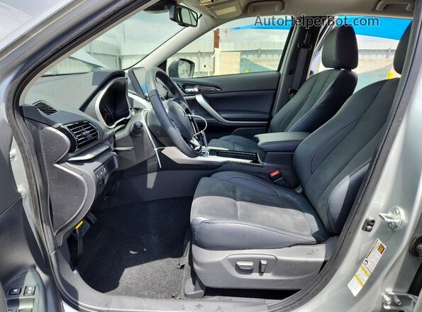 JA4ATWAA4TZ013608 2026 MITSUBISHI ECLIPSE Серебряный Вид салона спереди