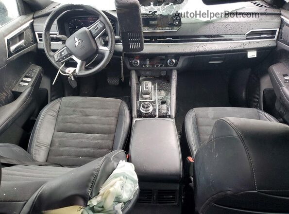JA4J3UA84PZ048690 2023 MITSUBISHI OUTLANDER Серебряный Вид панели приборов
