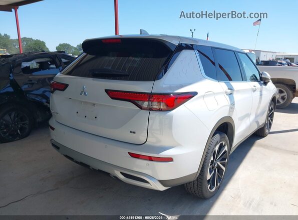 JA4J3VA8XRZ080651 2024 MITSUBISHI OUTLANDER White Widok tylnych siedzeń