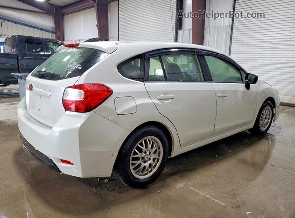 JF1GPAA68G8329050 2016 SUBARU IMPREZA Белый Задняя правая четверть