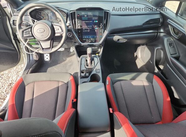 JF1GUHJC2S8251817 2025 SUBARU IMPREZA Белый Вид панели приборов
