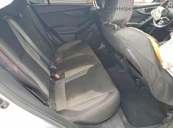 JF1VBAA68N9021423 2022 SUBARU WRX Silver Widok tylnych siedzeń