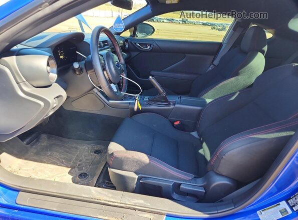 JF1ZDBB10P9700710 2023 SUBARU BRZ Blue Vista interior delantera