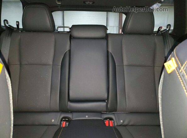 JF2BURMD1TY505549 2026 SUBARU OUTBACK Green Widok tylnych siedzeń