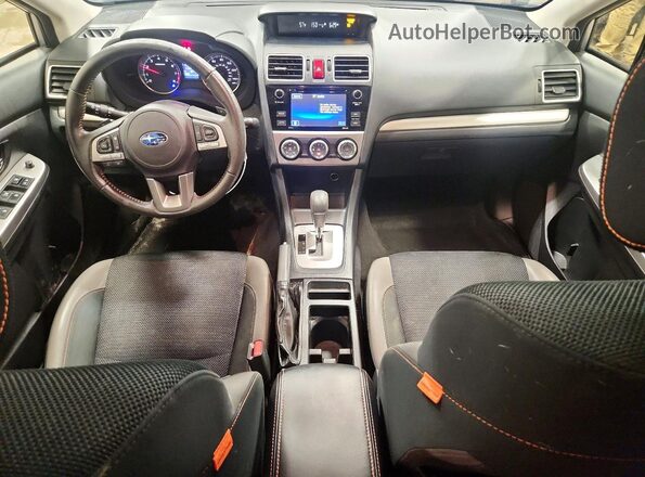 JF2GPABC0H8258752 2017 SUBARU CROSSTREK Серебряный Вид панели приборов