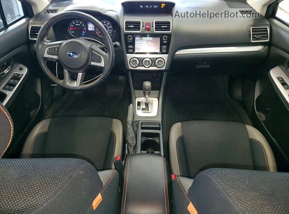 JF2GPABC3H8268949 2017 SUBARU CROSSTREK Black Vista del salpicadero