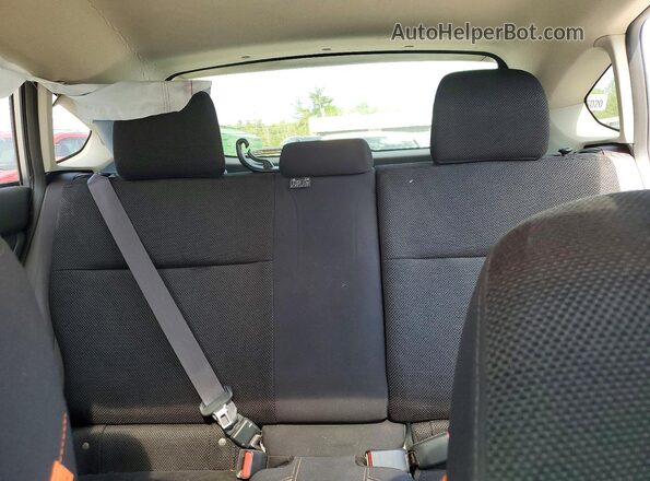 JF2GPABC9GH332037 2016 SUBARU CROSSTREK Silver Widok tylnych siedzeń