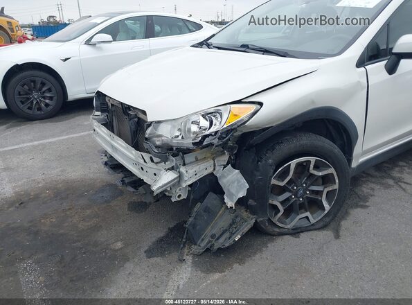 JF2GPADC2HH249399 2017 SUBARU CROSSTREK Белый Вид спереди