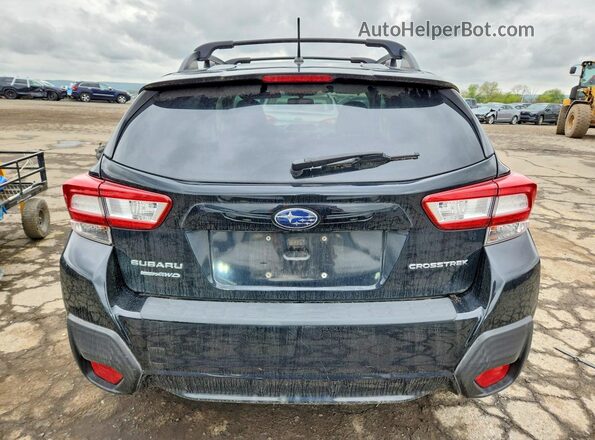 JF2GTAAC2J9255557 2018 SUBARU CROSSTREK Black Вид ззаду