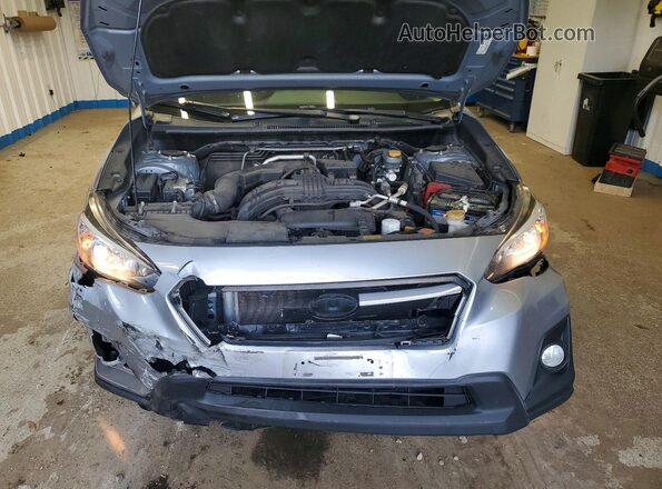 JF2GTABC4JH288662 2018 SUBARU CROSSTREK Silver Widok komory silnika