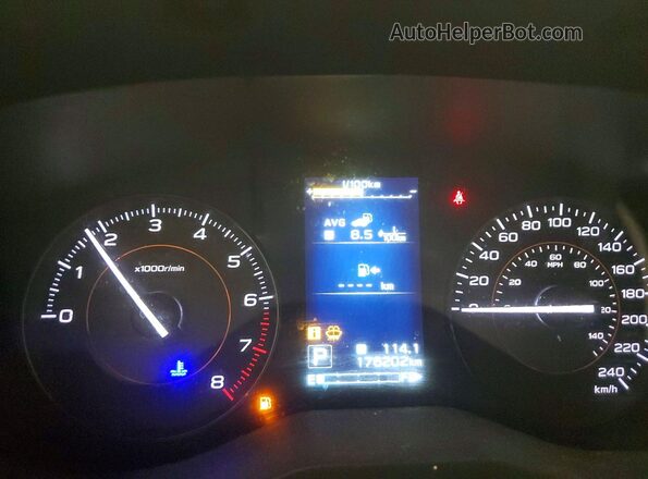 JF2GTABCXJH337668 2018 SUBARU CROSSTREK Белый Вид щитка приборов
