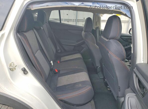 JF2GTAEC2L8255089 2020 SUBARU CROSSTREK White Vista interior trasera