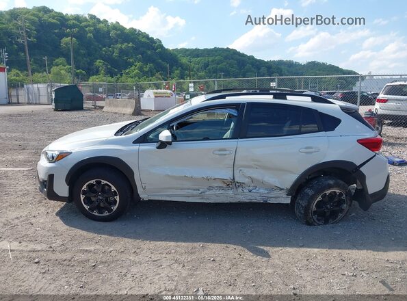 JF2GTAEC3M8300171 2021 SUBARU CROSSTREK White 