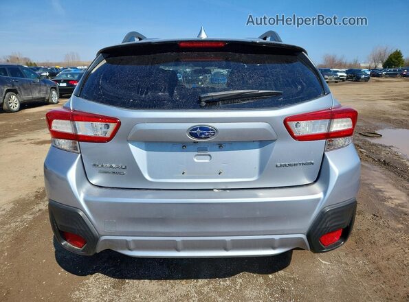 JF2GTAEC6JG325437 2018 SUBARU CROSSTREK Silver Widok z tyłu