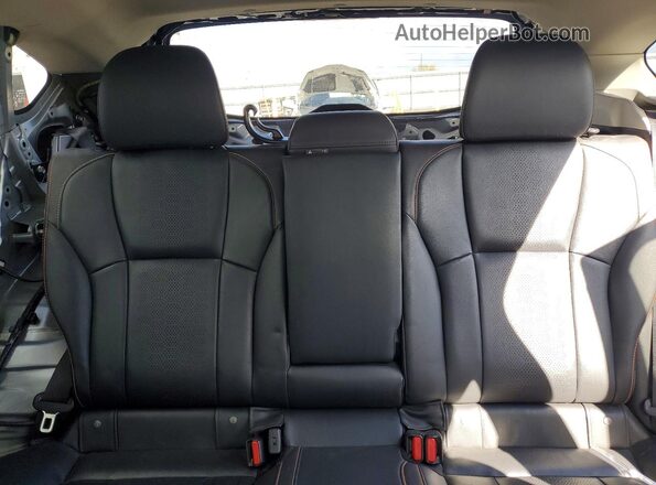 JF2GTAJC6JH281777 2018 SUBARU CROSSTREK Серебряный Вид задних сидений