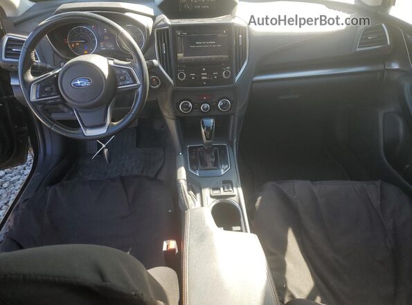JF2GTALC8J8348845 2018 SUBARU CROSSTREK Черный Вид панели приборов