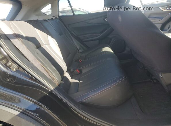 JF2GTALC8J8348845 2018 SUBARU CROSSTREK Черный Вид задней части салона