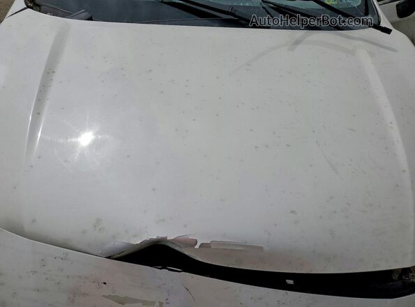 JF2GTAMC4J8240124 2018 SUBARU CROSSTREK Белый Вид задней части салона