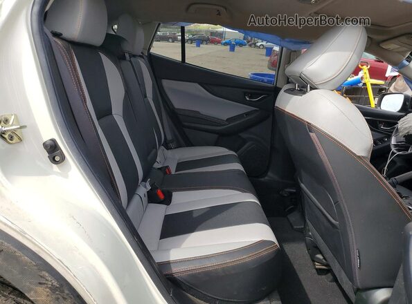 JF2GTAMC4J8240124 2018 SUBARU CROSSTREK Белый Вид задних сидений