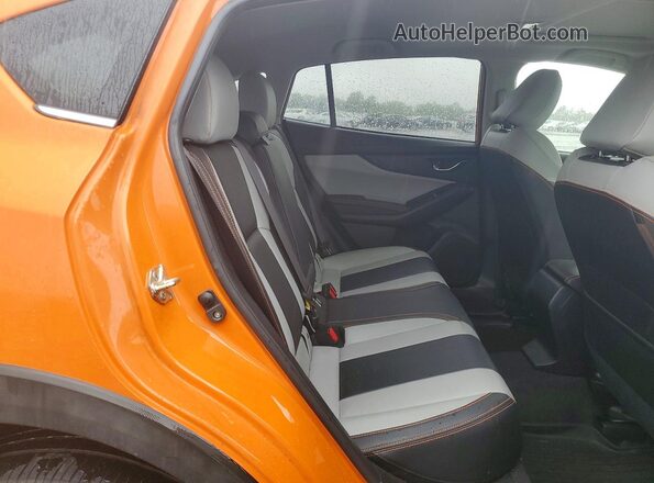 JF2GTAMC4K8266224 2019 SUBARU CROSSTREK Orange Вид задньої частини салону
