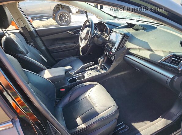 JF2GTAMC7JH262814 2018 SUBARU CROSSTREK Серый Вид салона спереди