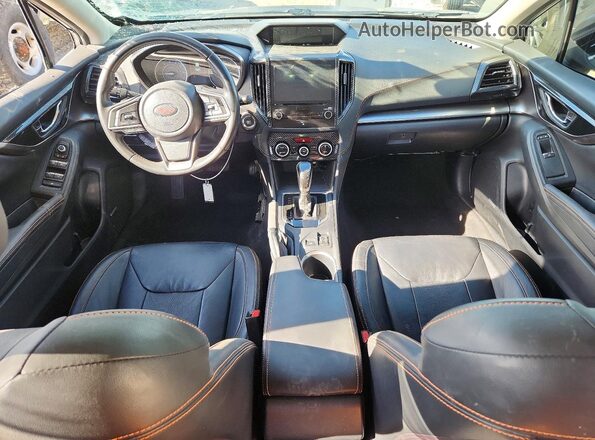 JF2GTAMC7JH262814 2018 SUBARU CROSSTREK Серый Вид панели приборов