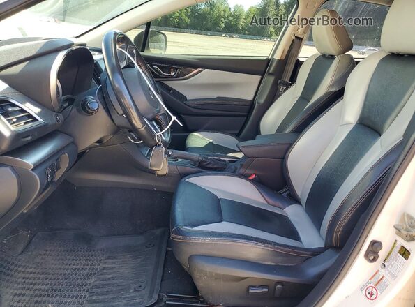 JF2GTAMC9KH241349 2019 SUBARU CROSSTREK White Սալոնի դիմացի տեսք