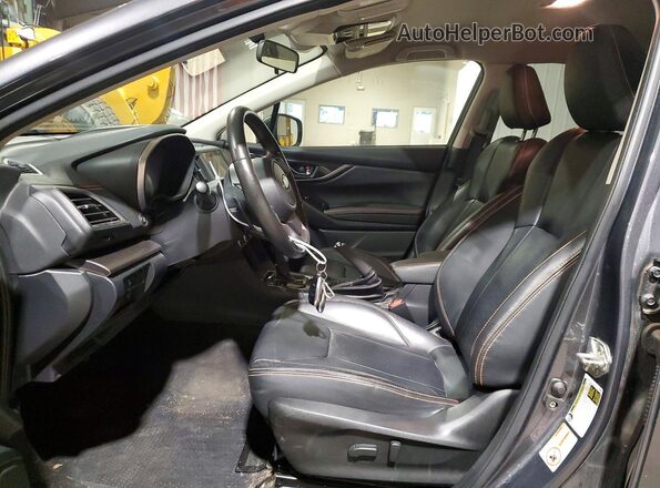 JF2GTAMC9L8208515 2020 SUBARU CROSSTREK Gray Front interior view