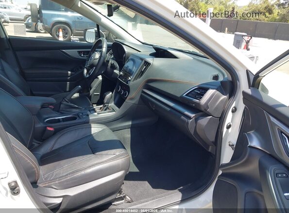 JF2GTHNC4M8675902 2021 SUBARU CROSSTREK Белый Вид салона спереди