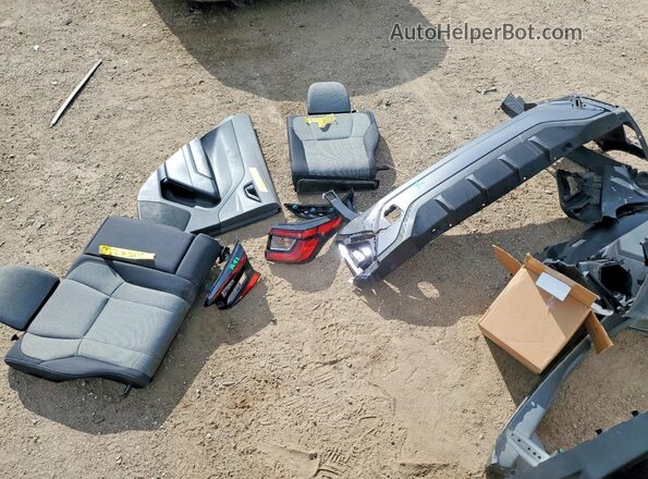 JF2GUADC2R8882009 2024 SUBARU CROSSTREK Gray ძრავის განყოფილების ხედი