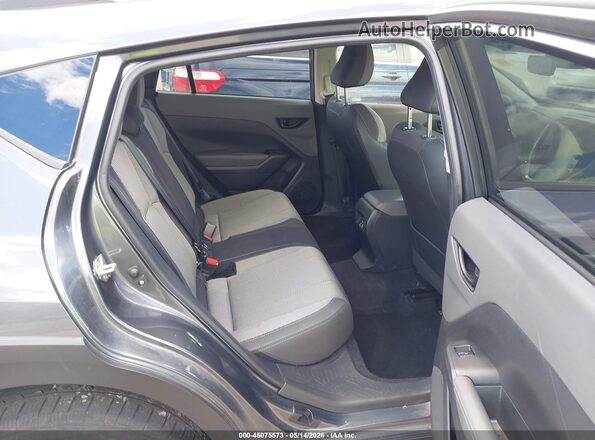 JF2GUADC7R8210771 2024 SUBARU CROSSTREK Gray Widok naklejki z numerem VIN