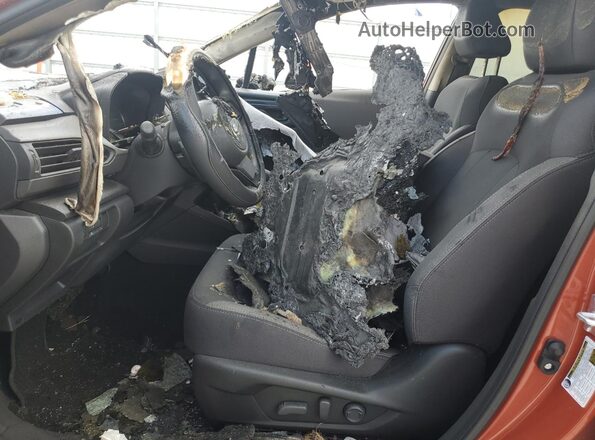 JF2GUHDC5SH252144 2025 SUBARU CROSSTREK Orange Սալոնի դիմացի տեսք