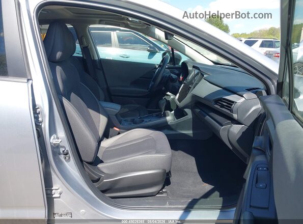 JF2GUHDC7S8247687 2025 SUBARU CROSSTREK Серебряный Вид салона спереди