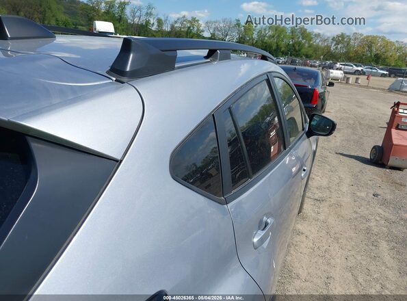 JF2GUHDC7S8247687 2025 SUBARU CROSSTREK Серебряный 
