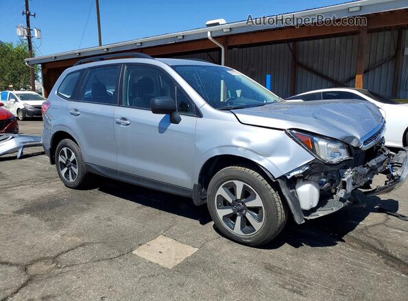 JF2SJABC3JH588337 2018 SUBARU FORESTER Silver Delantero derecho