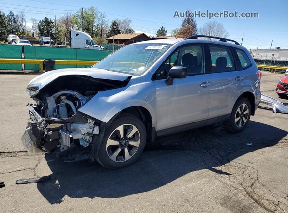 JF2SJABC3JH588337 2018 SUBARU FORESTER Silver Vista tres cuartos delantera izquierda