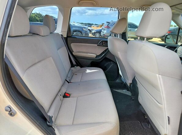 JF2SJABC4HH410947 2017 SUBARU FORESTER 2.5 Белый Вид задней части салона