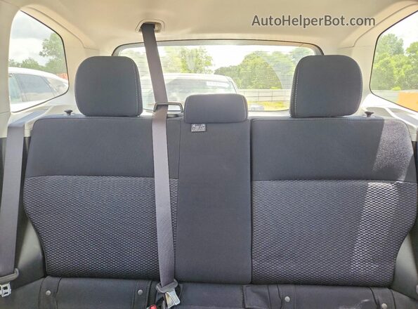 JF2SJABC5GH464742 2016 SUBARU FORESTER 2.5 Silver Widok tylnych siedzeń