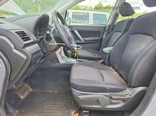 JF2SJABC5GH464742 2016 SUBARU FORESTER 2.5 Silver Widok wnętrza z przodu