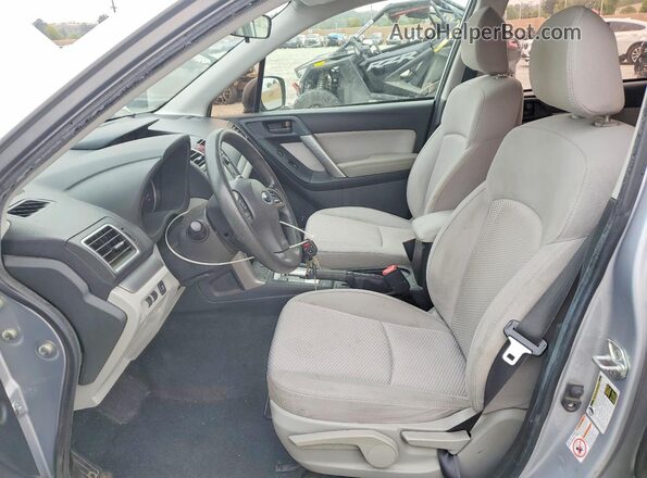 JF2SJABC7GH455556 2016 SUBARU FORESTER Серебряный Вид салона спереди