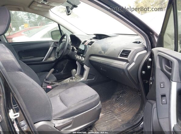 JF2SJABC7GH492896 2016 SUBARU FORESTER 2.5 Черный Вид салона спереди